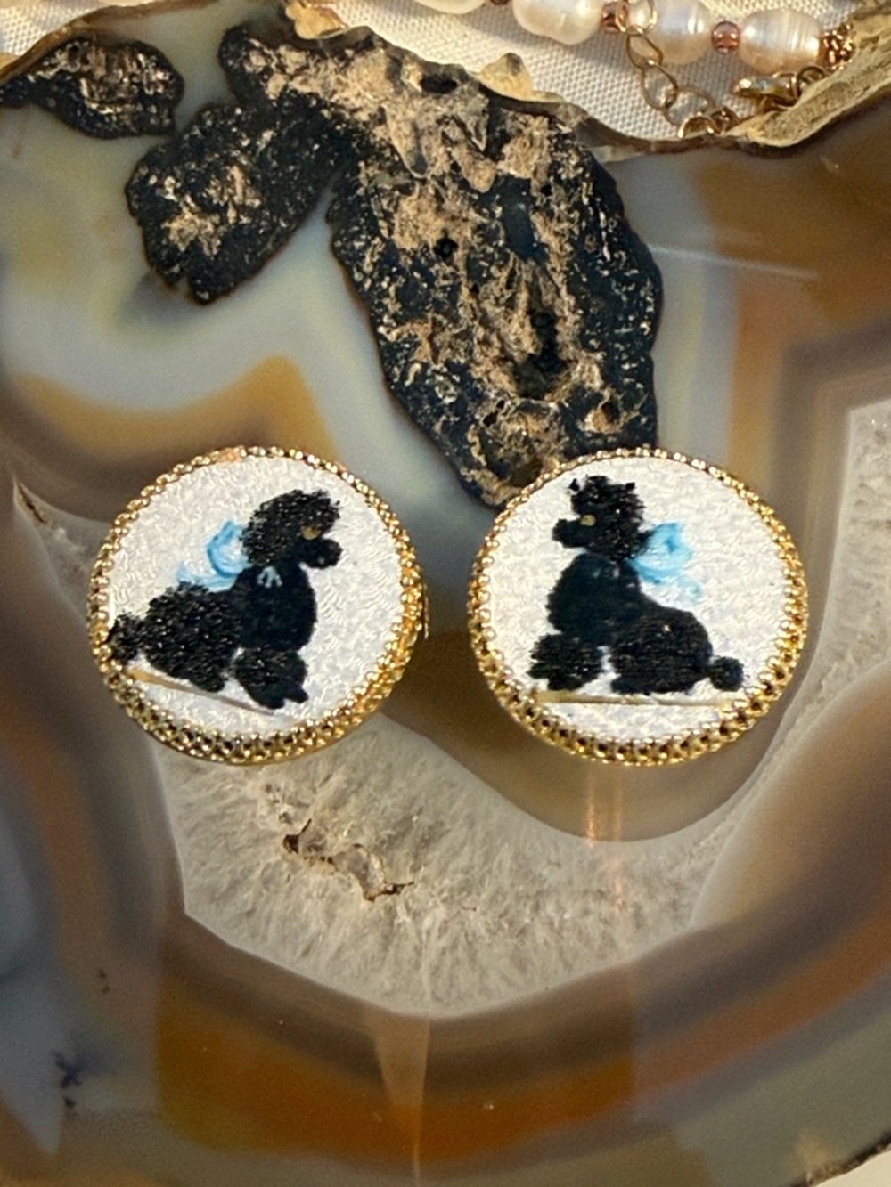 Vintage Whiting & Davis poodle earrings EUC 1” round. A rare collectors piece